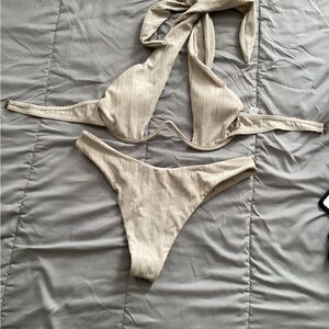 Two piece underwire bikini. (New no tags)